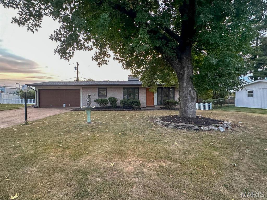 10214 Julius Northway
