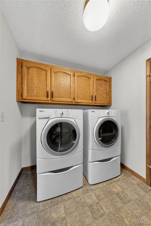 Washington, Missouri 63090, United States, 4 Bedrooms Bedrooms, ,4 BathroomsBathrooms,Residential,Pending,209044