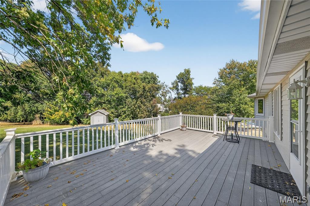 Washington, Missouri 63090, United States, 4 Bedrooms Bedrooms, ,4 BathroomsBathrooms,Residential,Pending,209044