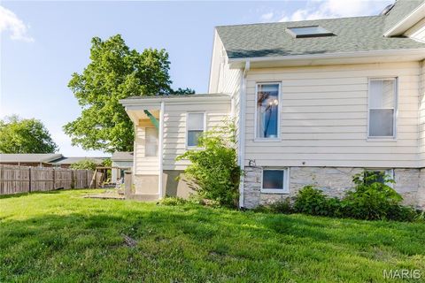 Tiny photo for 403 N High Street, Jackson, MO 63755 (MLS # 26026148)