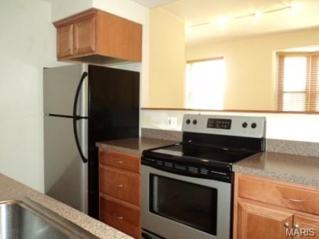 St Louis, Missouri 63108, United States, 2 Bedrooms Bedrooms, ,1 BathroomBathrooms,Residential,Active,163095