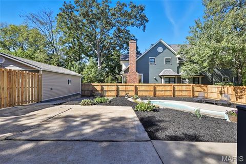 Tiny photo for 8361 Big Bend Boulevard, Webster Groves, MO 63119 (MLS # 25067127)