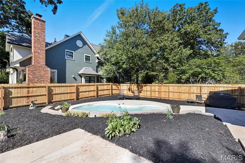 Tiny photo for 8361 Big Bend Boulevard, Webster Groves, MO 63119 (MLS # 25067127)