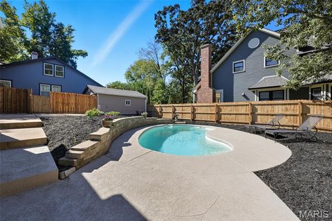 Tiny photo for 8361 Big Bend Boulevard, Webster Groves, MO 63119 (MLS # 25067127)