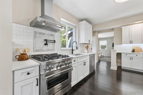 Tiny photo for 8361 Big Bend Boulevard, Webster Groves, MO 63119 (MLS # 25067127)