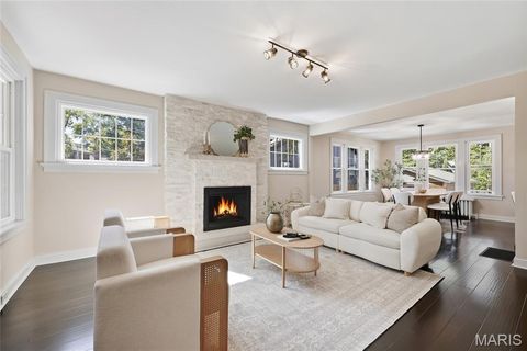 Tiny photo for 8361 Big Bend Boulevard, Webster Groves, MO 63119 (MLS # 25067127)