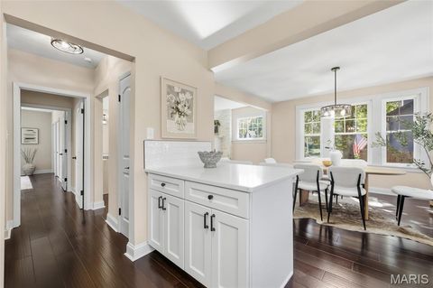 Tiny photo for 8361 Big Bend Boulevard, Webster Groves, MO 63119 (MLS # 25067127)