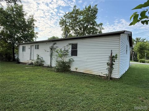 Tiny photo for 4105 Faredale Lane, St Charles, MO 63304 (MLS # 26046968)