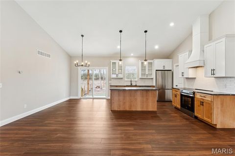 Tiny photo for 619 North Ethlyn Road, Winfield, MO 63389 (MLS # 26010827)