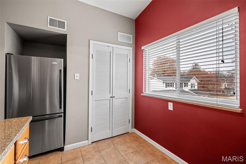 125 E Washington Avenue 2N