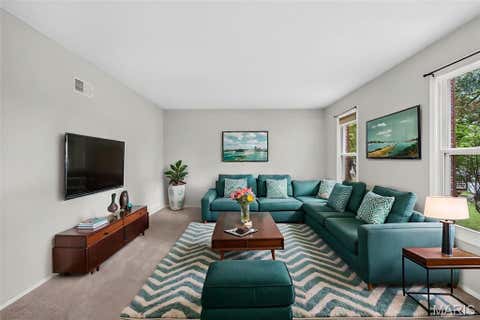 Tiny photo for 184 Gunston Hall Court, Chesterfield, MO 63017 (MLS # 26051548)