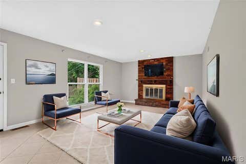 Tiny photo for 184 Gunston Hall Court, Chesterfield, MO 63017 (MLS # 26051548)