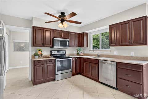 Tiny photo for 184 Gunston Hall Court, Chesterfield, MO 63017 (MLS # 26051548)