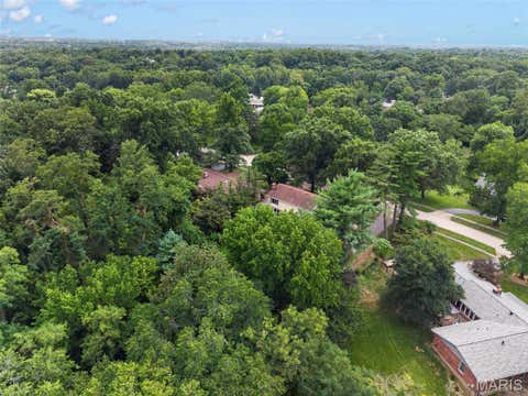 Tiny photo for 184 Gunston Hall Court, Chesterfield, MO 63017 (MLS # 26051548)
