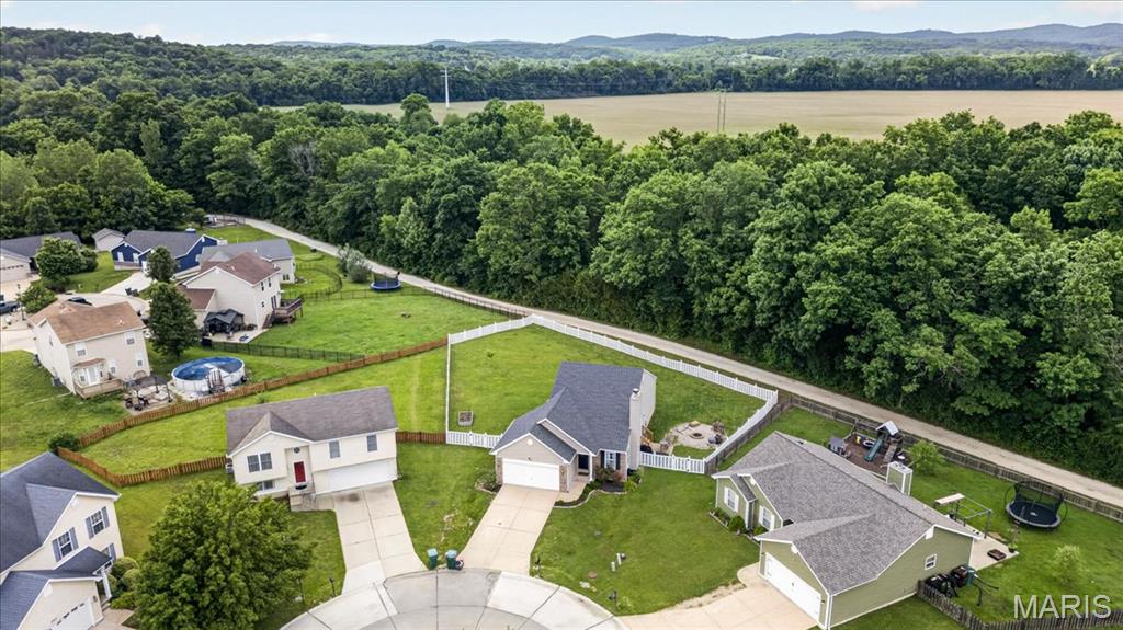 Twin Pines - Residential