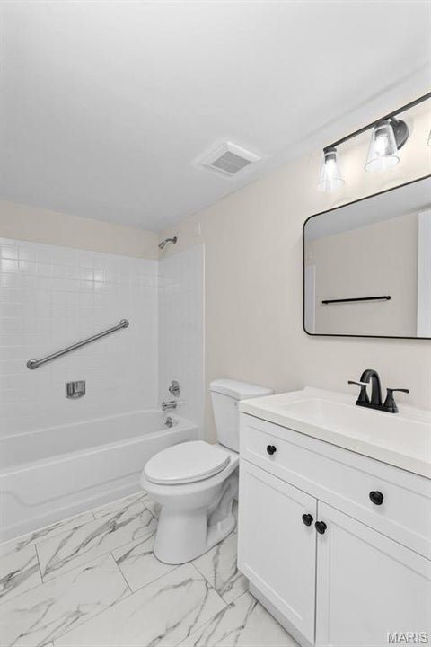 Tiny photo for 514 Coeur De Royale Drive #202, Creve Coeur, MO 63141 (MLS # 26067100)