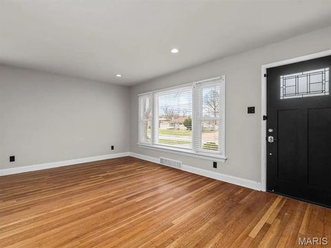 Tiny photo for 110 Birchwood Drive, Ballwin, MO 63011 (MLS # 26021755)