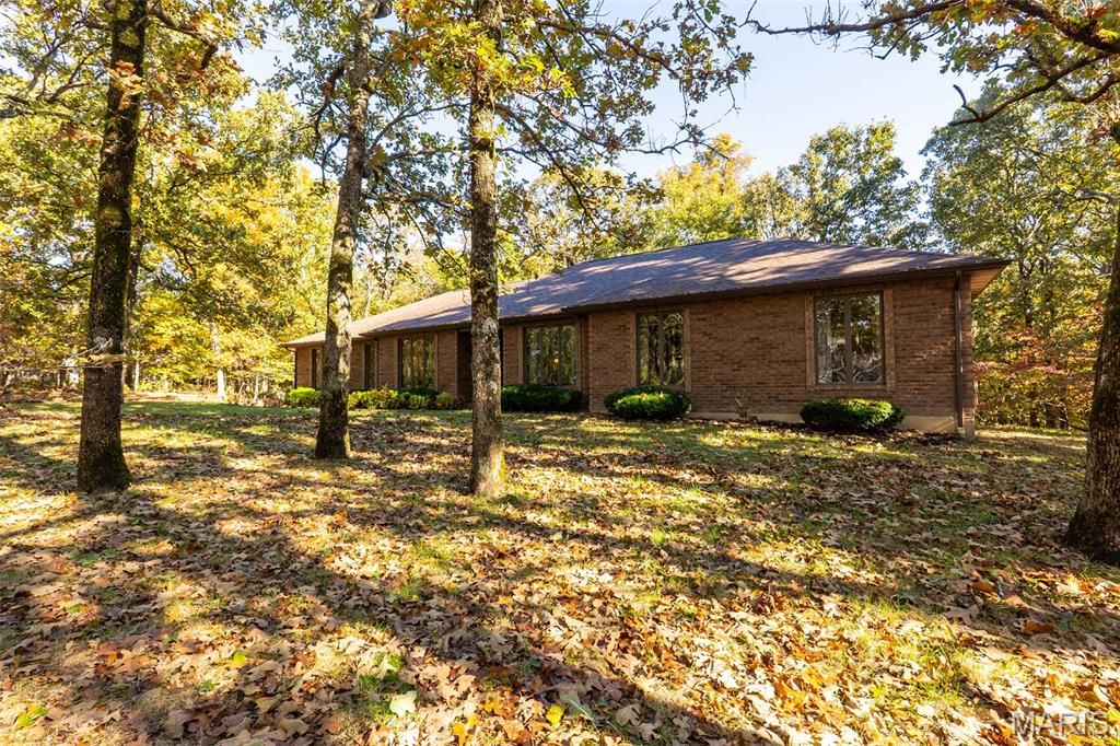 Photo of 11915 Forest Lake Drive, Rolla, MO 65401 (MLS # 26017048)