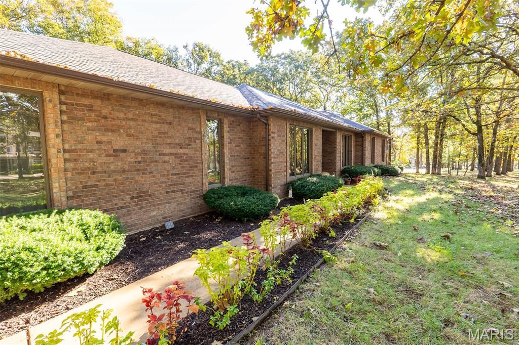 Photo of 11915 Forest Lake Drive, Rolla, MO 65401 (MLS # 26017048)