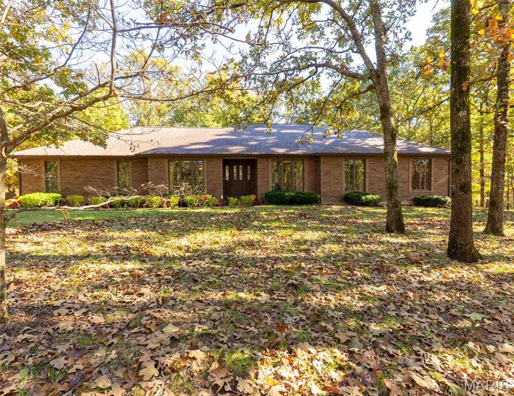 Photo of 11915 Forest Lake Drive, Rolla, MO 65401 (MLS # 26017048)