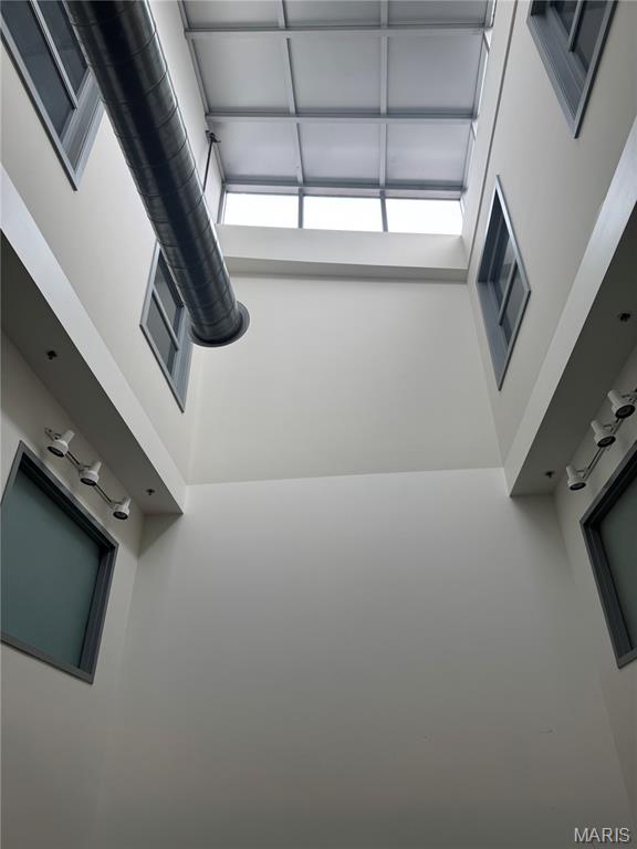 downtown - Commercial Lease