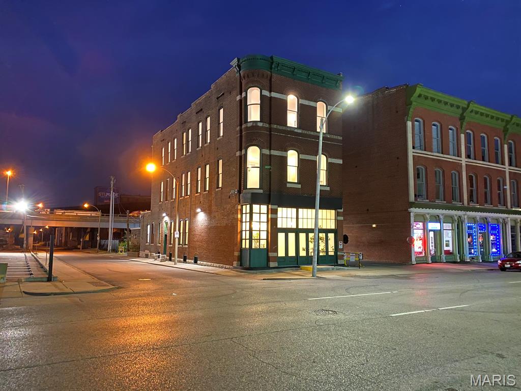 downtown - Commercial Lease