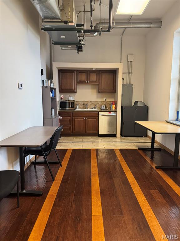 downtown - Commercial Lease