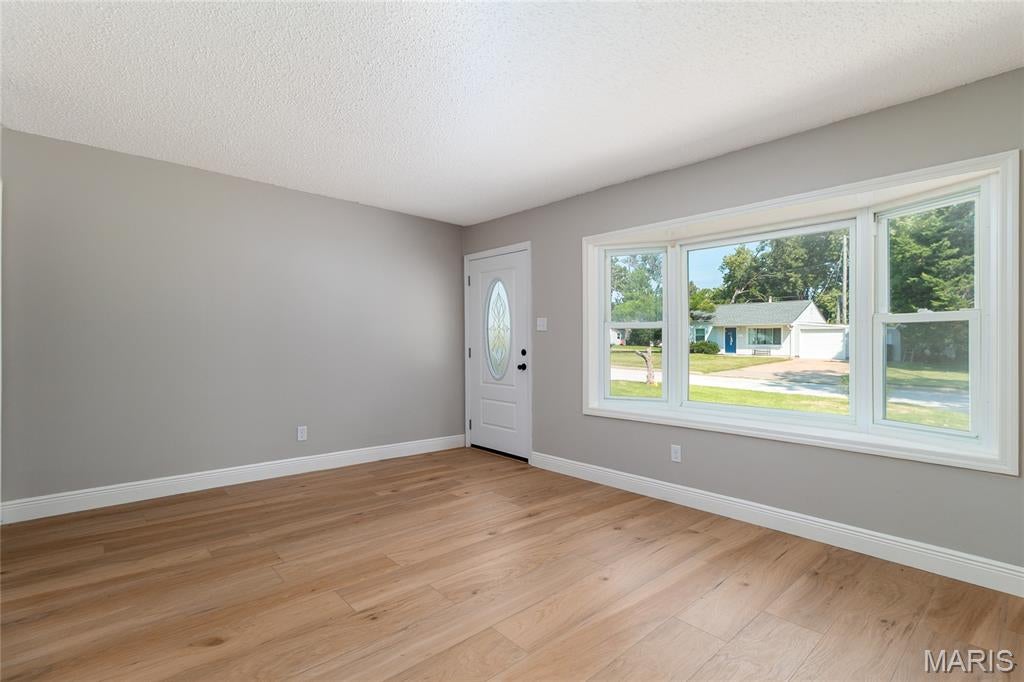 11200 Saint Clement Lane