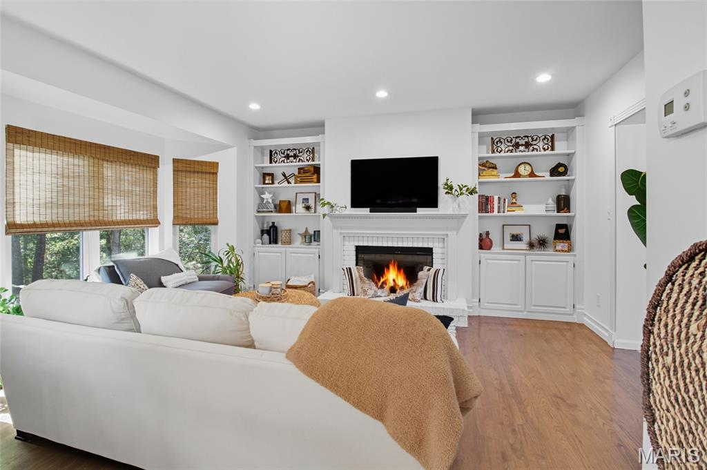 Ballwin, Missouri 63021, United States, 4 Bedrooms Bedrooms, ,3 BathroomsBathrooms,Residential,Coming Soon,223047