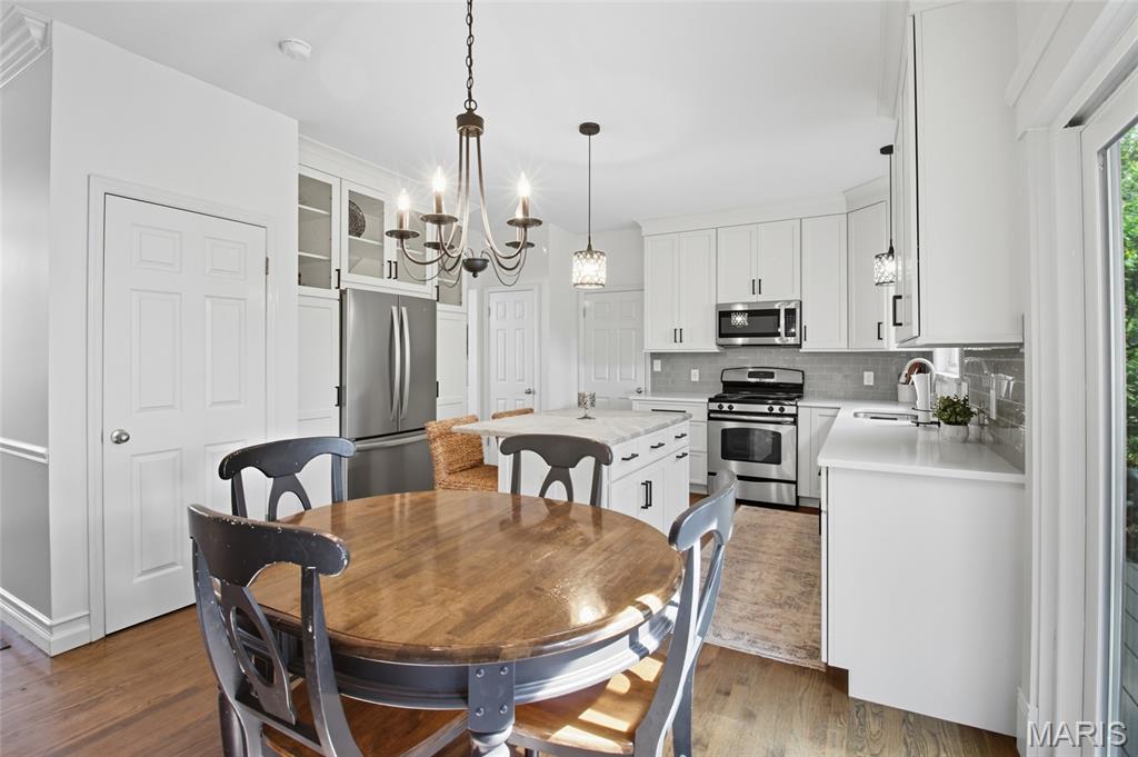 Ballwin, Missouri 63021, United States, 4 Bedrooms Bedrooms, ,3 BathroomsBathrooms,Residential,Coming Soon,223047