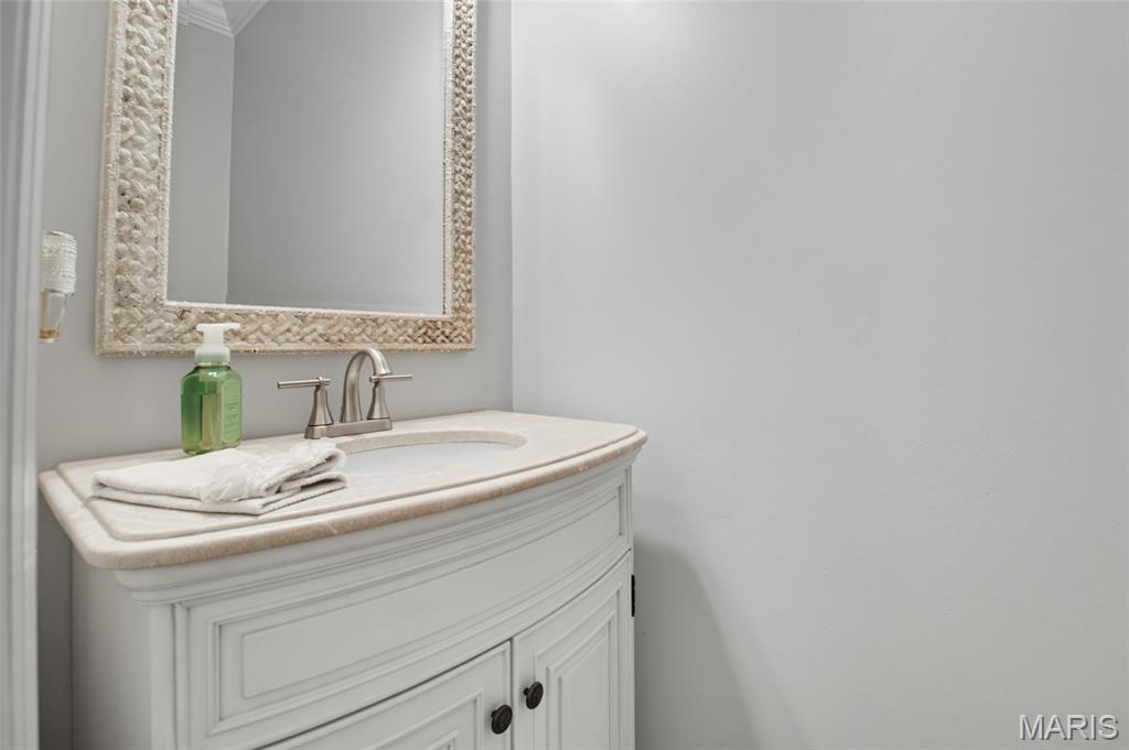 Ballwin, Missouri 63021, United States, 4 Bedrooms Bedrooms, ,3 BathroomsBathrooms,Residential,Coming Soon,223047