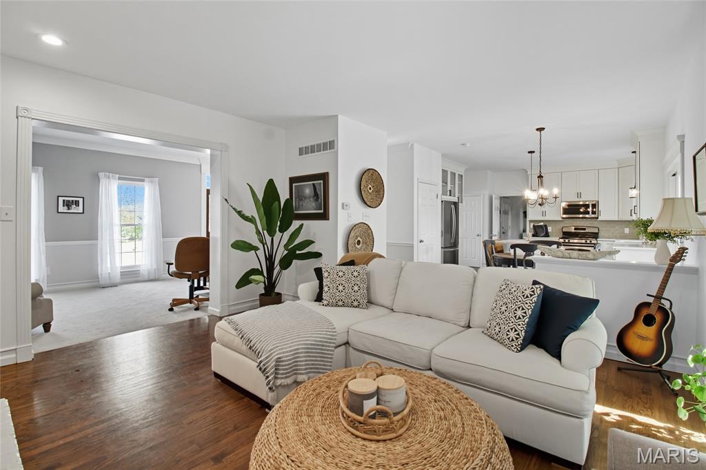 728 Highland Glen Drive