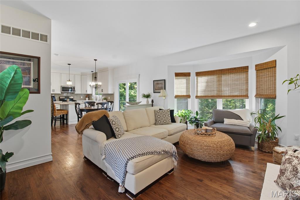 Ballwin, Missouri 63021, United States, 4 Bedrooms Bedrooms, ,3 BathroomsBathrooms,Residential,Coming Soon,223047