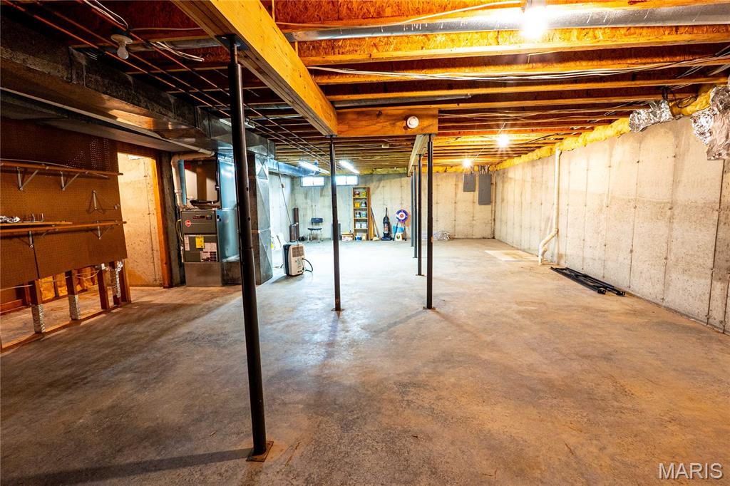 OAK KNOLL COUNTRY ESTATES PLAT NO. 2 - Residential