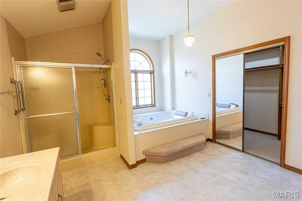 OAK KNOLL COUNTRY ESTATES PLAT NO. 2 - Residential