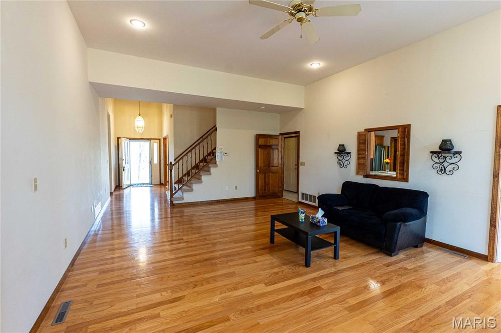 OAK KNOLL COUNTRY ESTATES PLAT NO. 2 - Residential