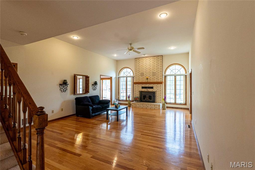 OAK KNOLL COUNTRY ESTATES PLAT NO. 2 - Residential