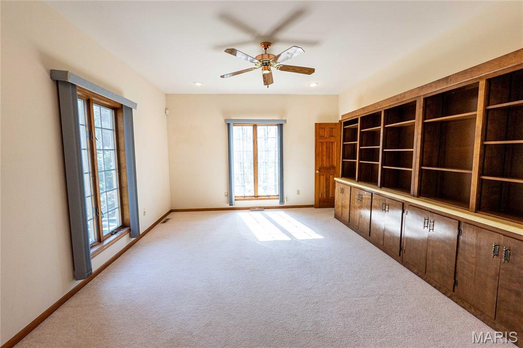 OAK KNOLL COUNTRY ESTATES PLAT NO. 2 - Residential