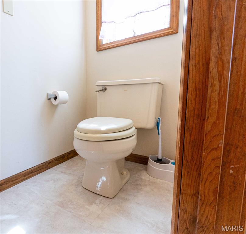 OAK KNOLL COUNTRY ESTATES PLAT NO. 2 - Residential