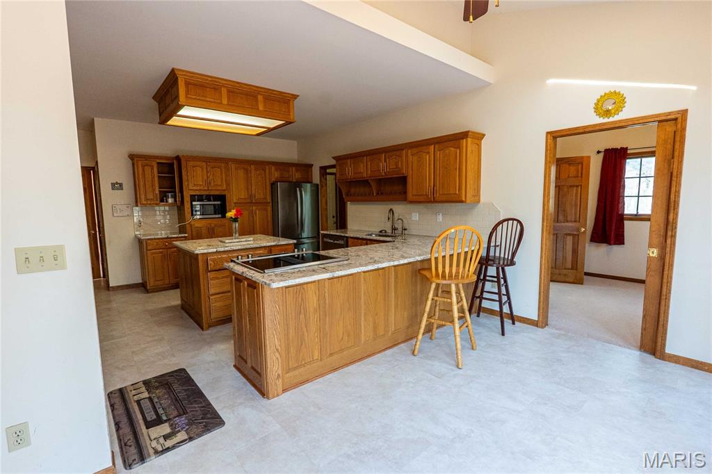 OAK KNOLL COUNTRY ESTATES PLAT NO. 2 - Residential