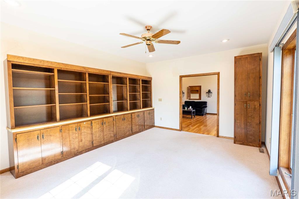 OAK KNOLL COUNTRY ESTATES PLAT NO. 2 - Residential