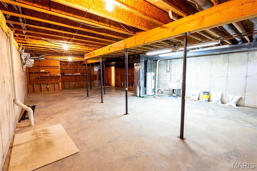 OAK KNOLL COUNTRY ESTATES PLAT NO. 2 - Residential