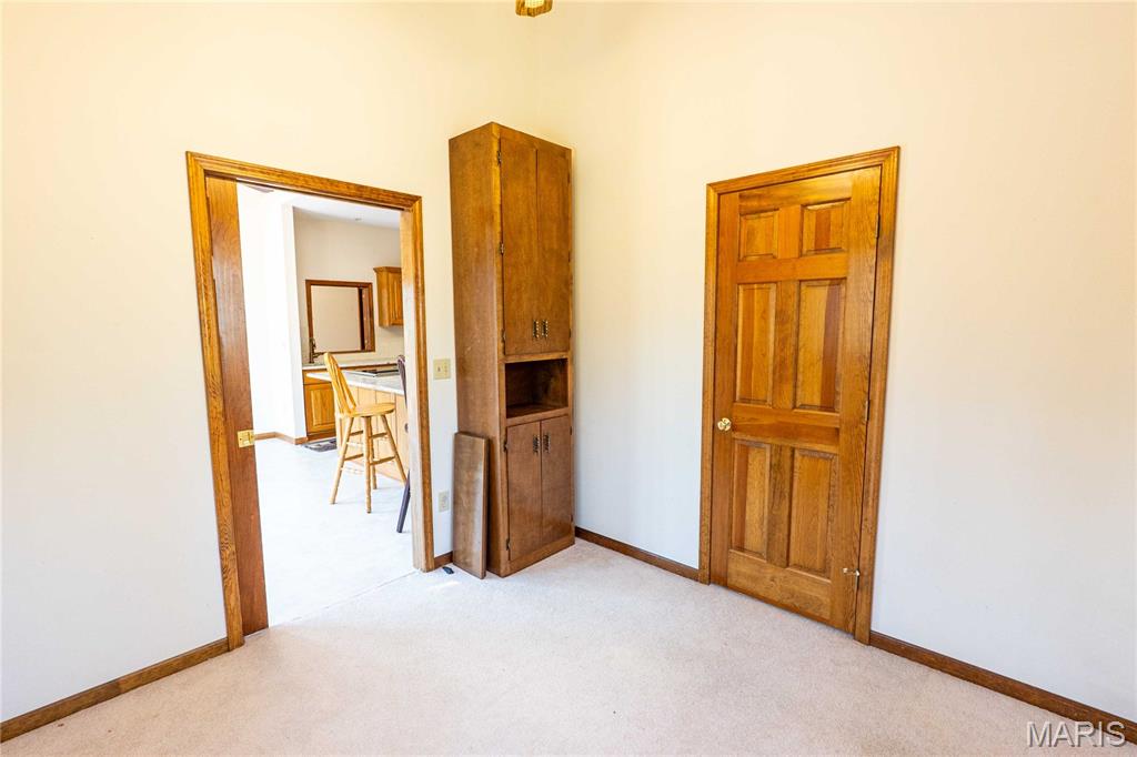 OAK KNOLL COUNTRY ESTATES PLAT NO. 2 - Residential