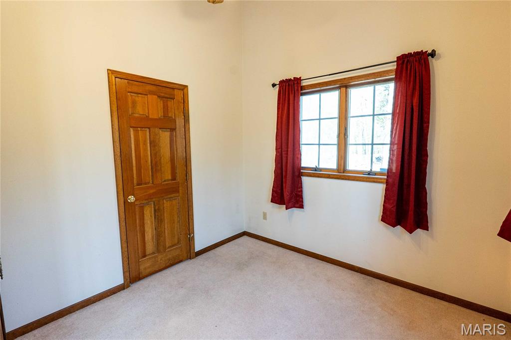 OAK KNOLL COUNTRY ESTATES PLAT NO. 2 - Residential