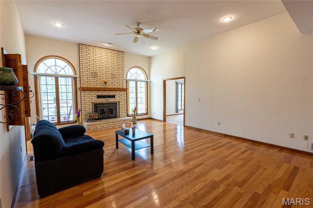 OAK KNOLL COUNTRY ESTATES PLAT NO. 2 - Residential