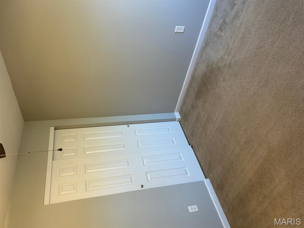 Vlgs At Springhurst #5 - Residential Lease