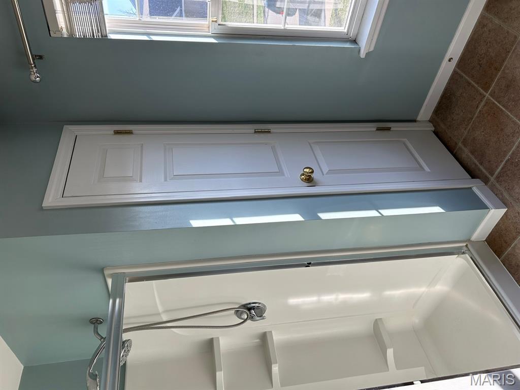 Vlgs At Springhurst #5 - Residential Lease