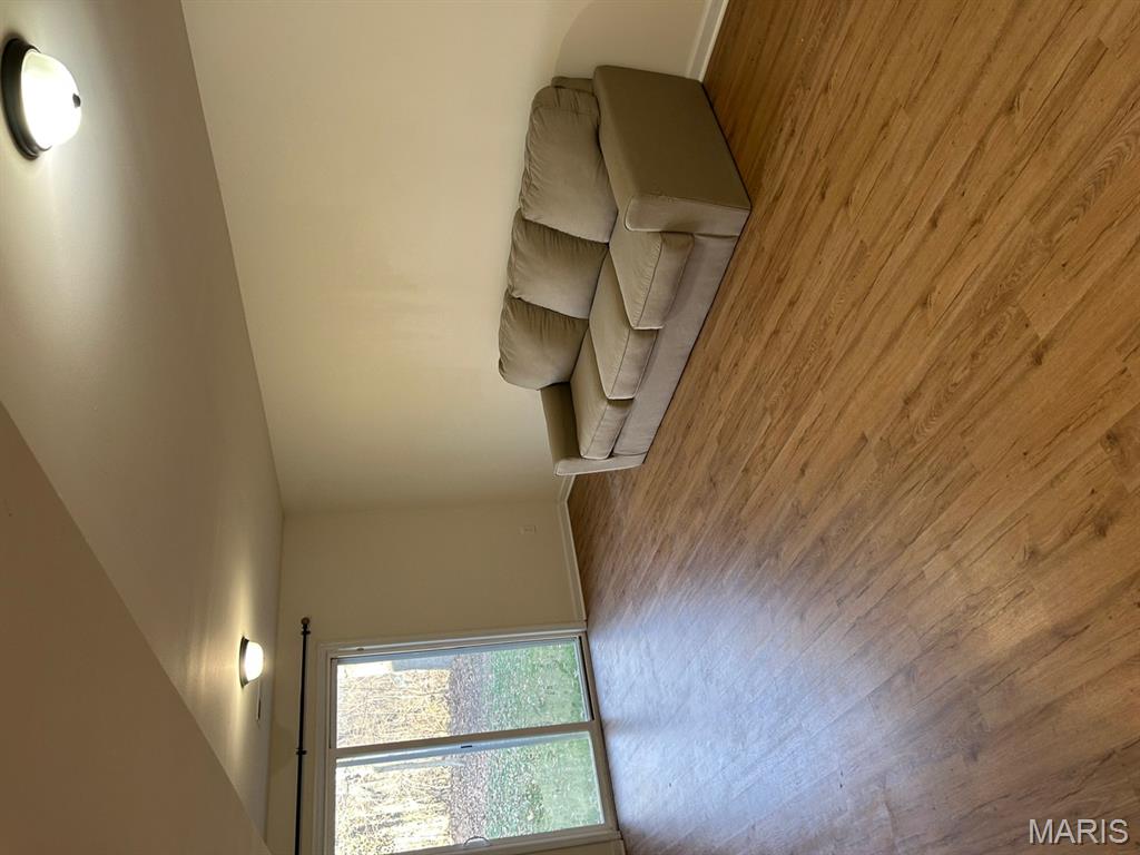 Vlgs At Springhurst #5 - Residential Lease