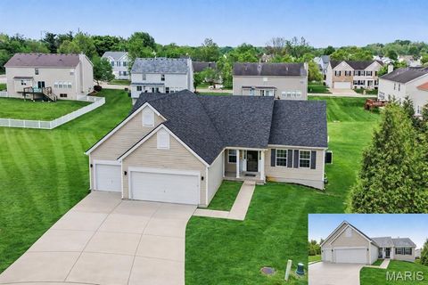 Photo of 1347 Harting Drive, Florissant, MO 63031 (MLS # 26023210)