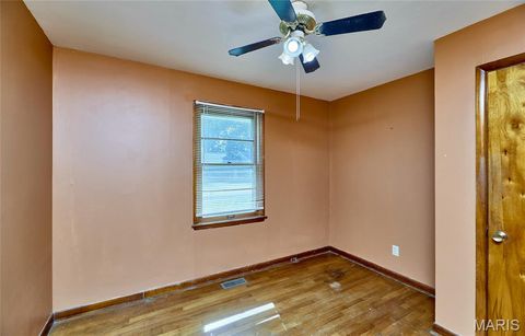 Tiny photo for 503 McKinley Avenue, Warrenton, MO 63383 (MLS # 26030241)